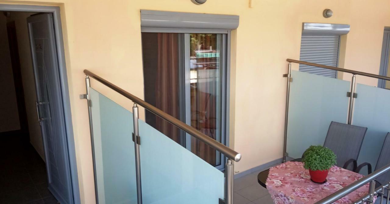 Villa Georgia Beach Neos Marmaras Exterior foto